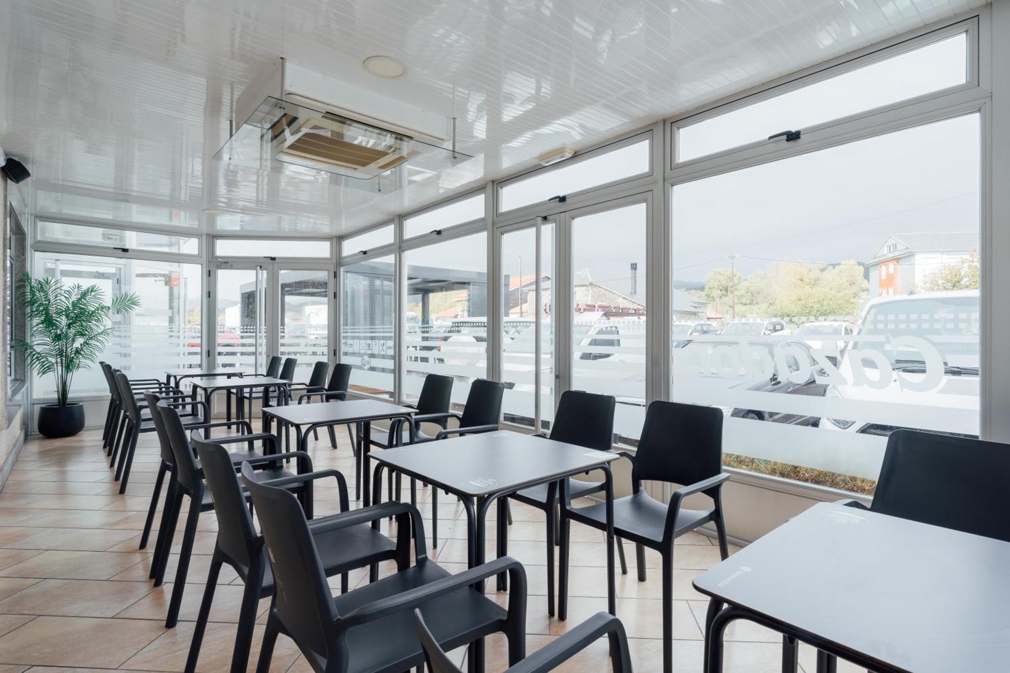 Hotel Restaurante Cazador Pereiro Bagian luar foto